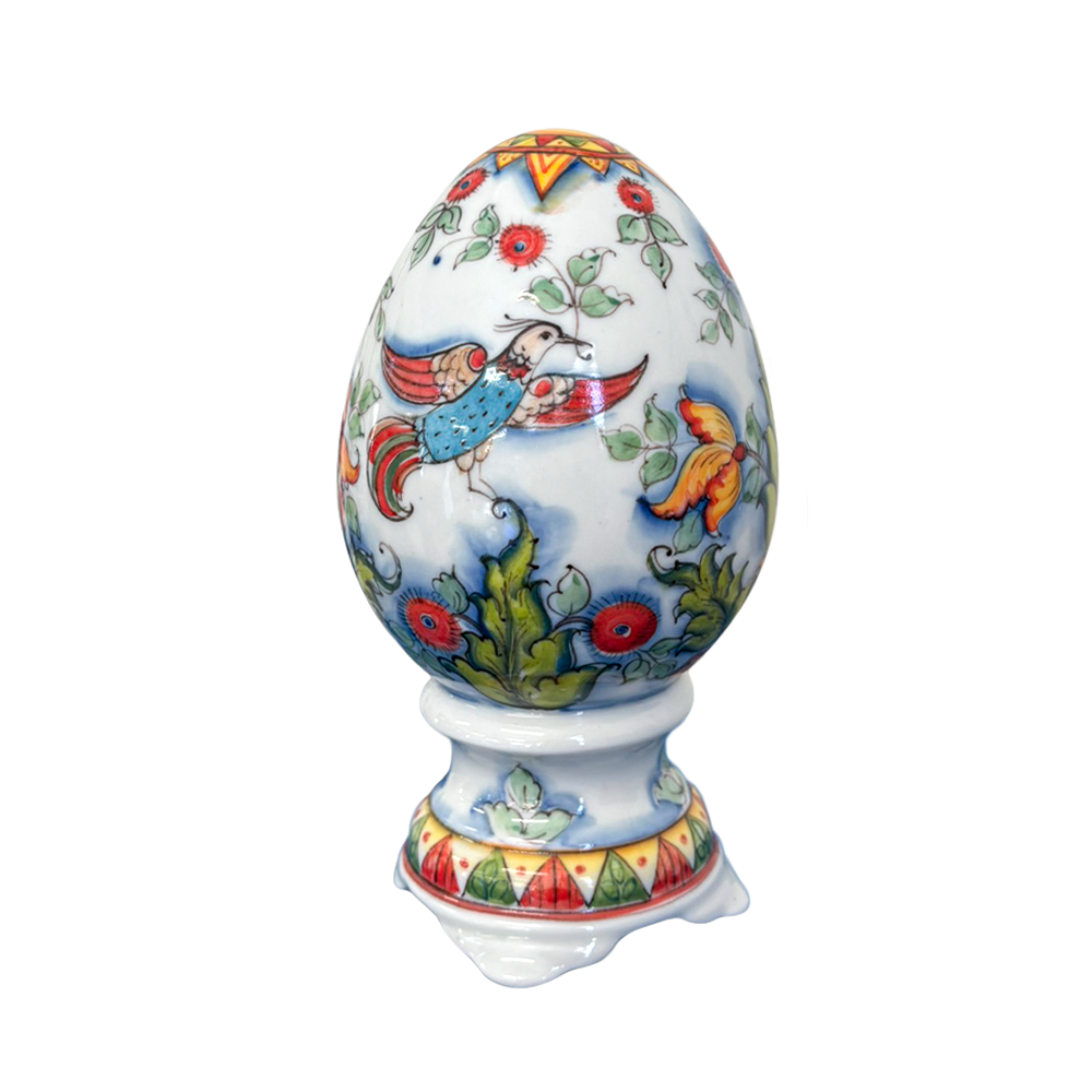 Яйцо малое Подарочное в цветной росписи Косихиной с птицей Гжельский фарфоровый завод