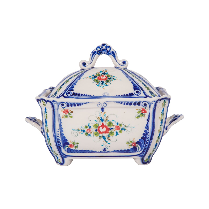 Шкатулка Сундучок (подглазурные цветные краски, кобальт) Гжельский фарфоровый завод