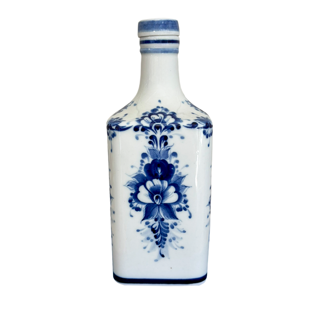 Штоф Классический в росписи Исакиной 700 мл. Гжельский фарфоровый завод