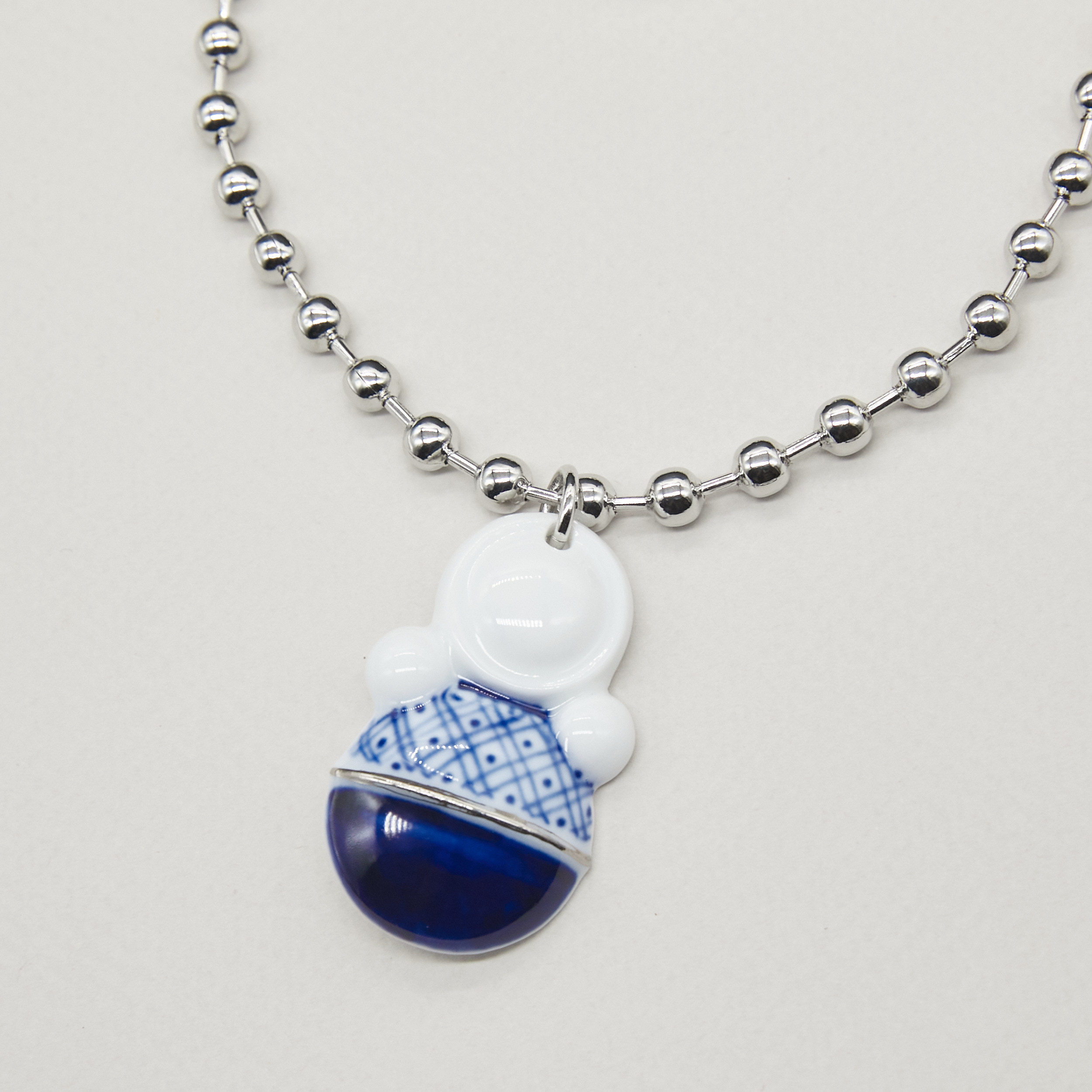 Кулон Неваляшка роспись свитер в платине из коллекции ГФЗ & Buylerika Ceramic