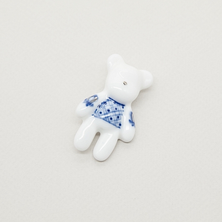 Брошь Мишка роспись свитер с платиной из коллекции ГФЗ &amp; Buylerika Ceramic Гжельский фарфоровый завод