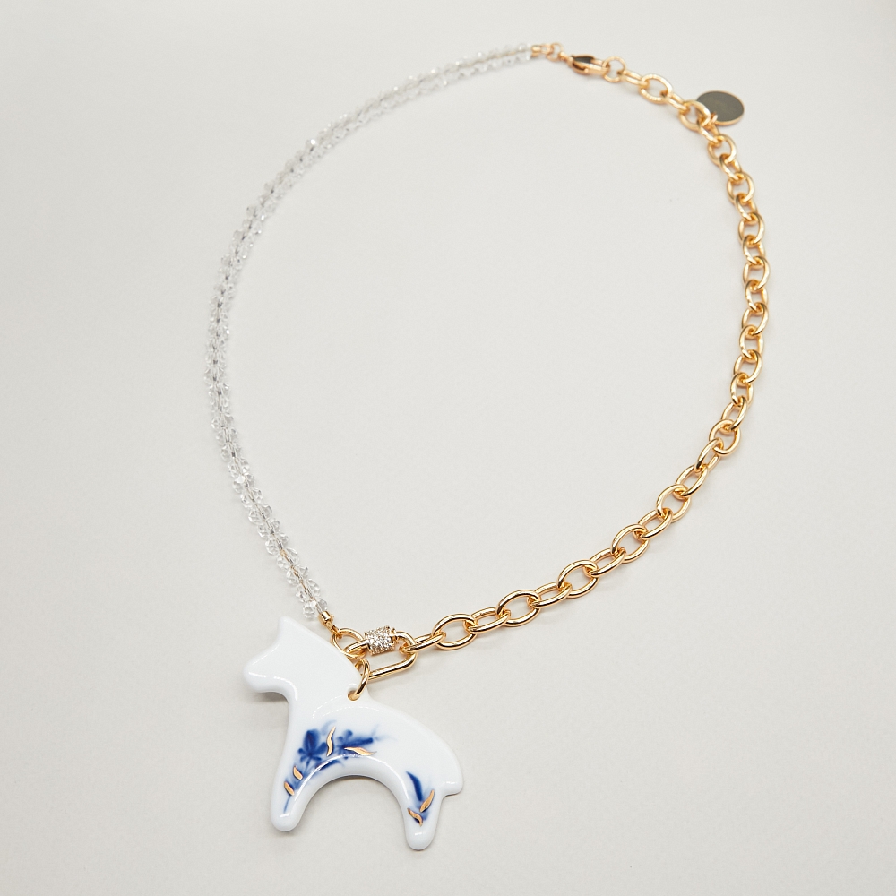 Кулон Коник роспись травы с хрустальным стеклом в золоте из коллекции ГФЗ &amp;amp; Buylerika Ceramic Гжельский фарфоровый завод