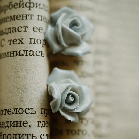 Серьги-гвоздики Розы Гжельский фарфоровый завод